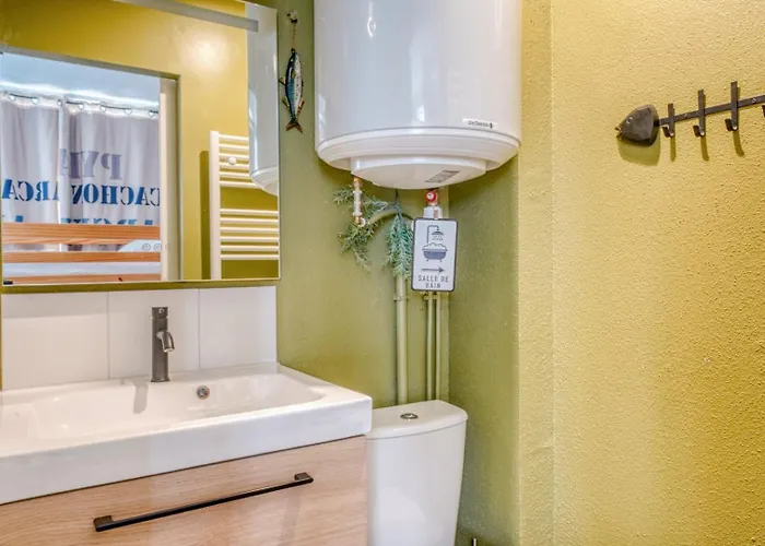 Apartment De Front De *